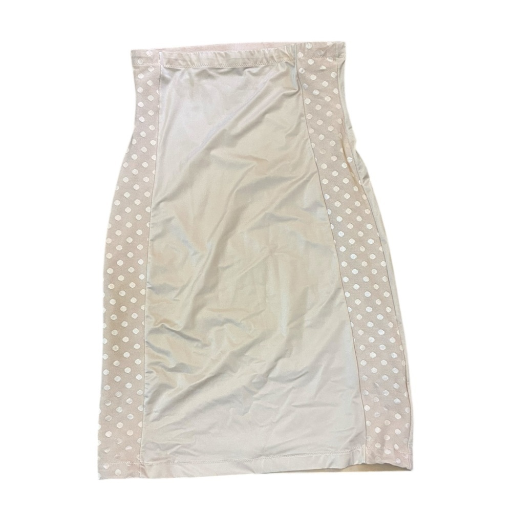 Assets by Spanx Light Cream Pink Skirt Slip